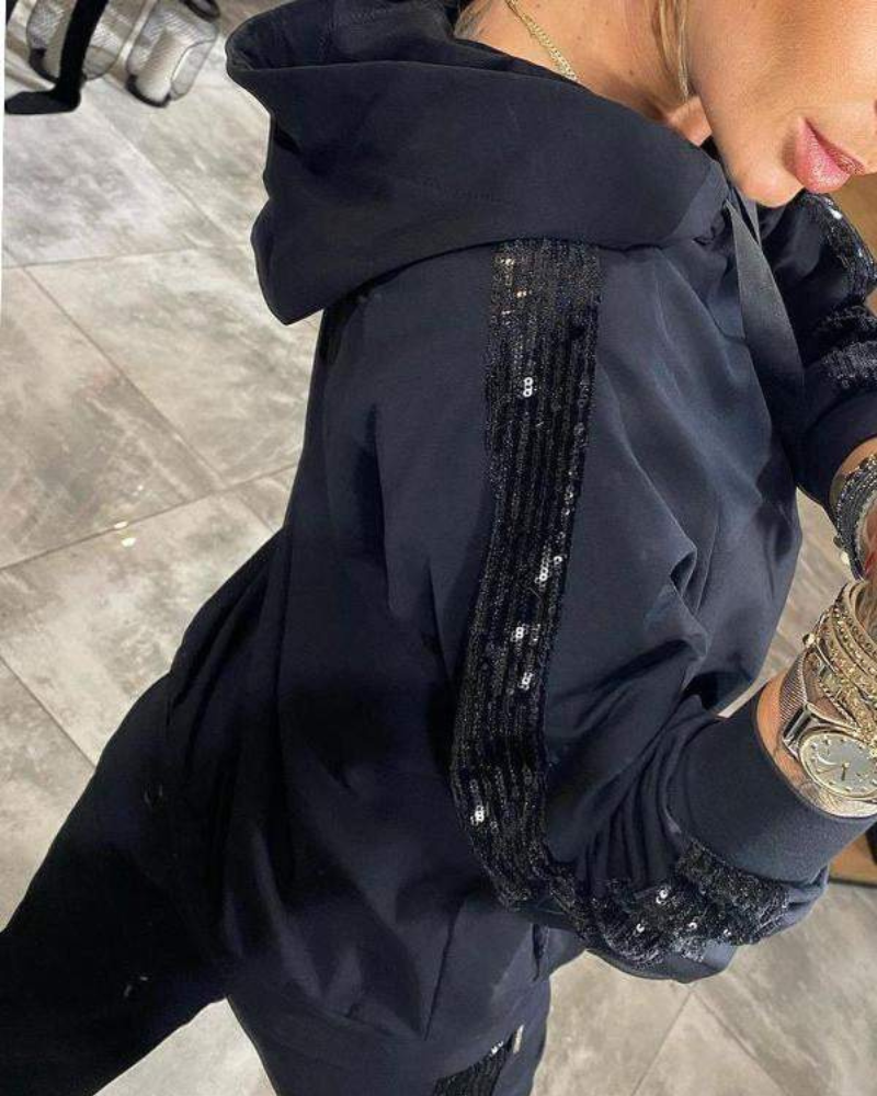 Eva – Dámská souprava s lesklými detaily