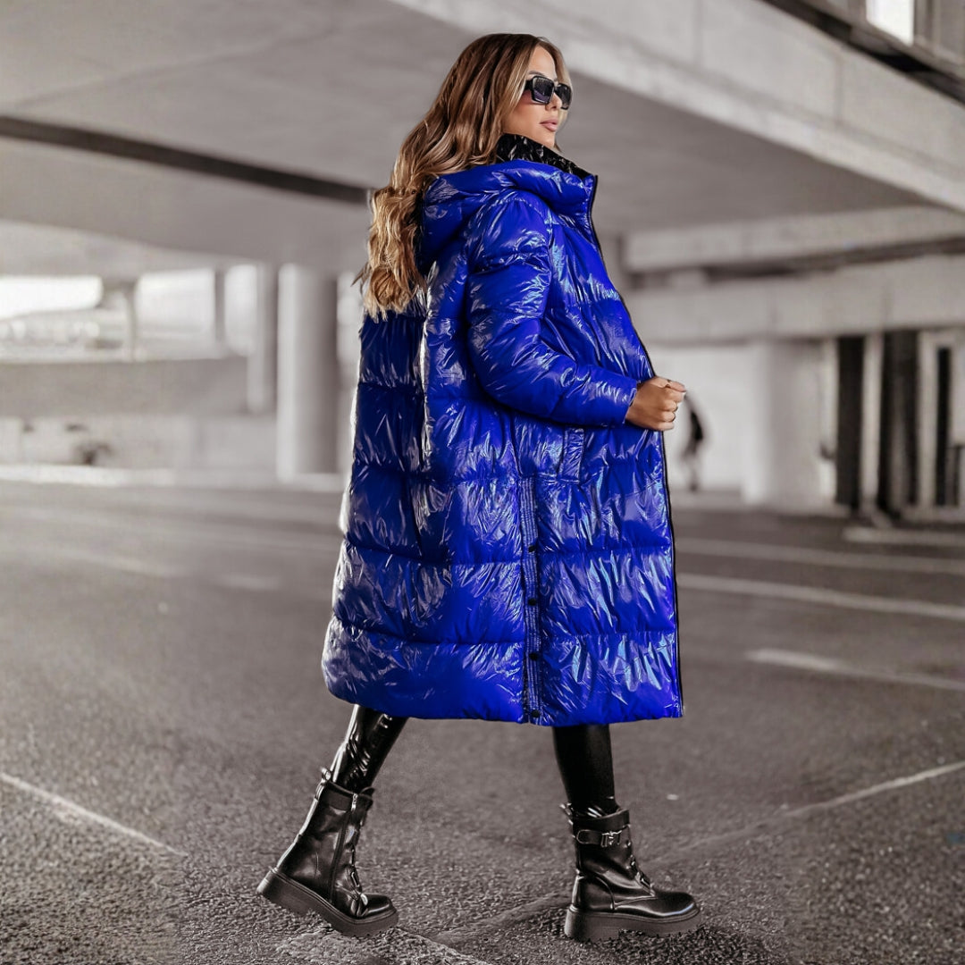 Šárka – dlouhý prošívaný kabát s lesklým povrchem