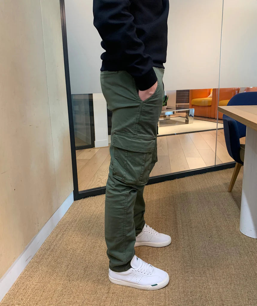 Jan – pohodlné pánské cargo kalhoty