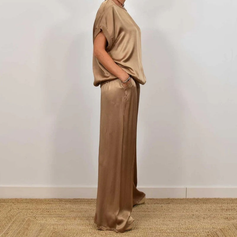 Elena – Dvoudílná souprava pro sebevědomé ženy