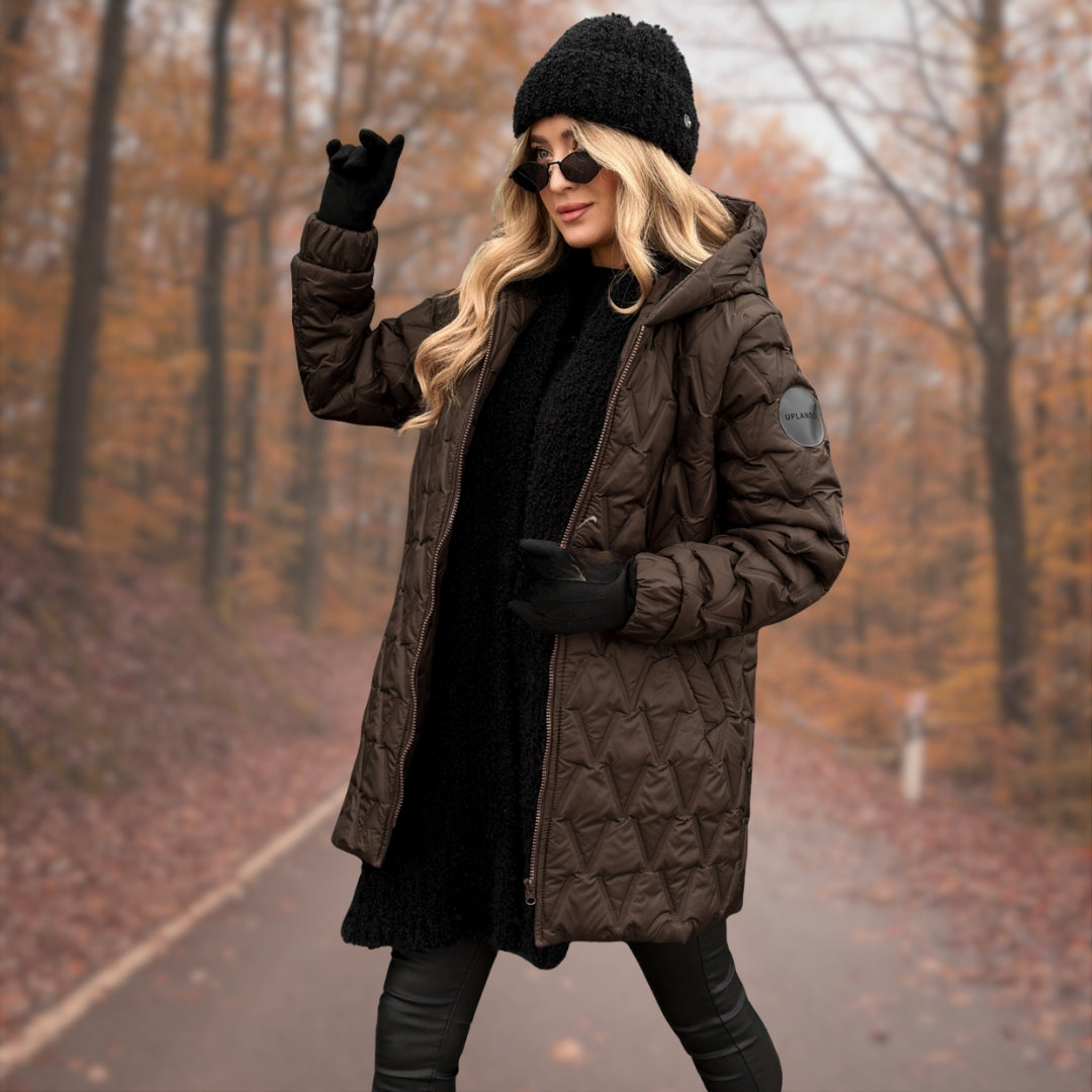Pavla – prošívaný kabát s vysokým límcem