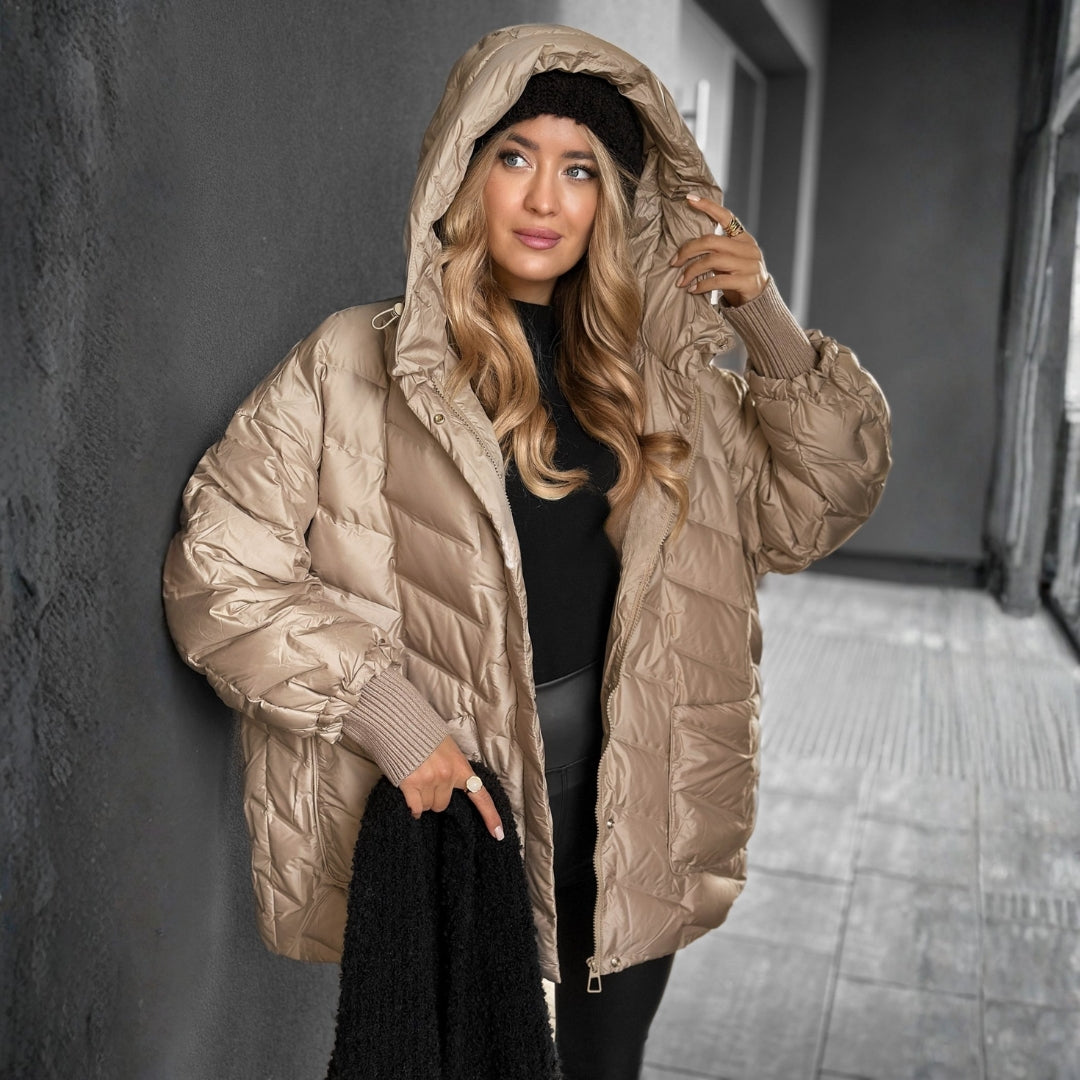 Markéta – prošívaný kabát s kapucí pro zimní eleganci