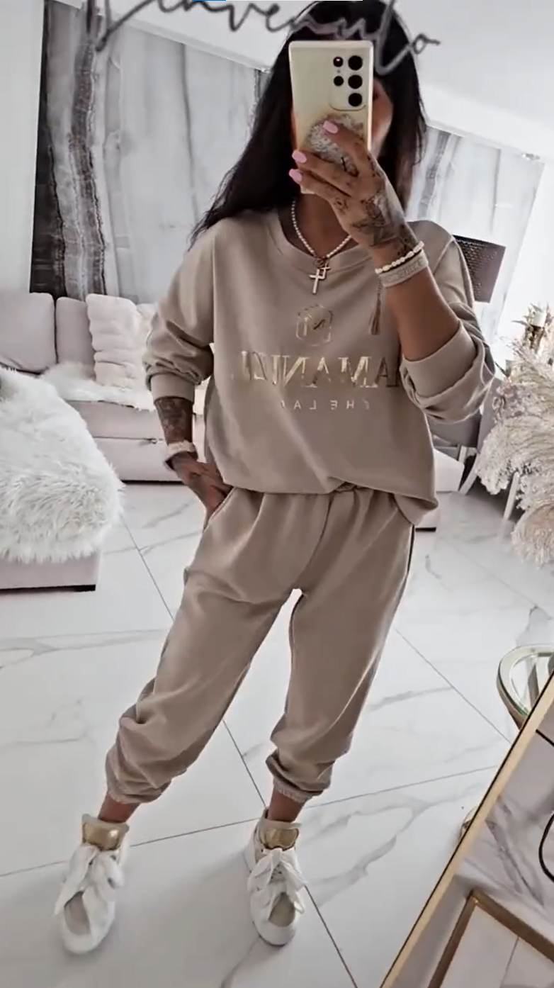 Katerina – Stylová souprava na každý den