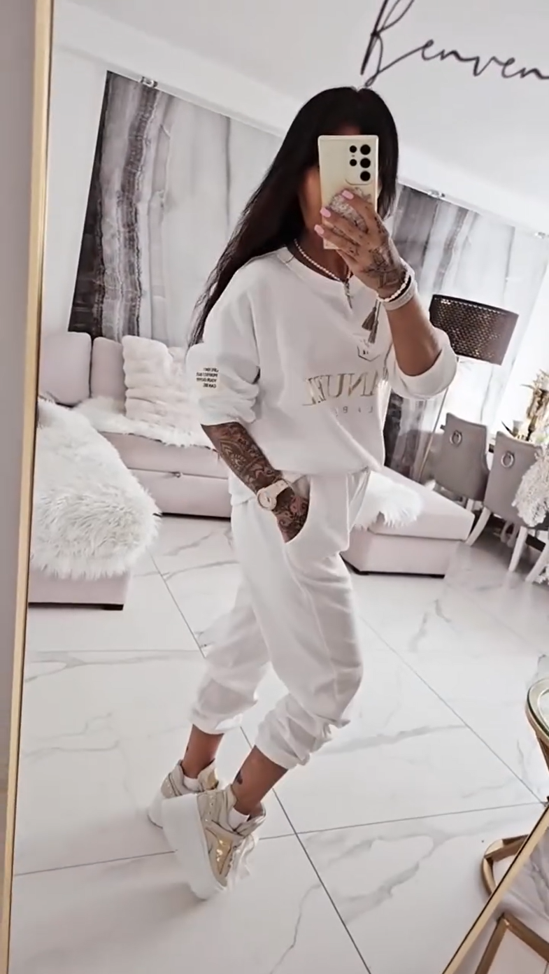 Katerina – Stylová souprava na každý den