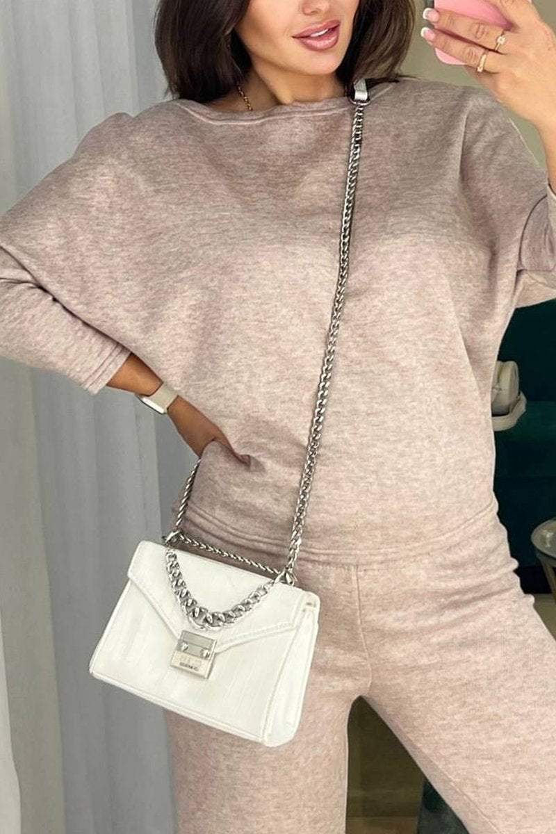 Eva – Stylová souprava na volné i aktivní dny